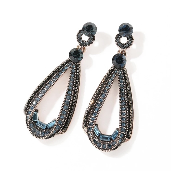 Jewelry - Shiny Water Drop Crystal Earrings